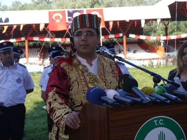 Ali G&uuml;rb&uuml;z&rsquo;e M&uuml;jde 2