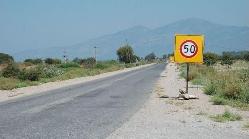 Ak Parti Didim İl&ccedil;e Başkanı Yol Yapım &Ccedil;alışmalarını Anlattı