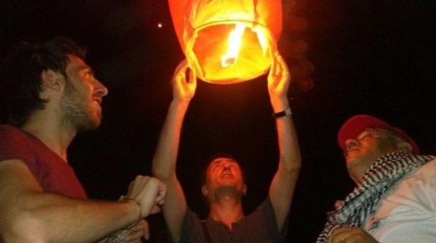 Bes&rsquo;ten Gazze Ve Suriye İ&ccedil;in Barış Fenerleri