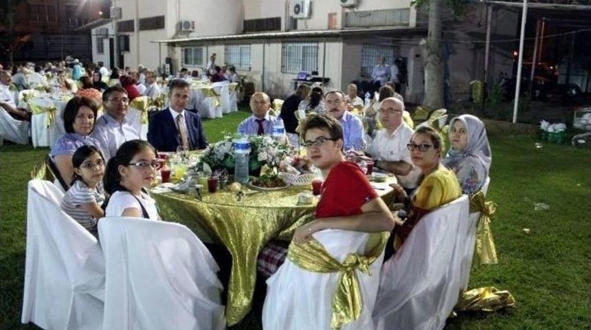 Aydın Halk Sağlığı M&uuml;d&uuml;rl&uuml;ğ&uuml; Personeli İftarda Buluştu