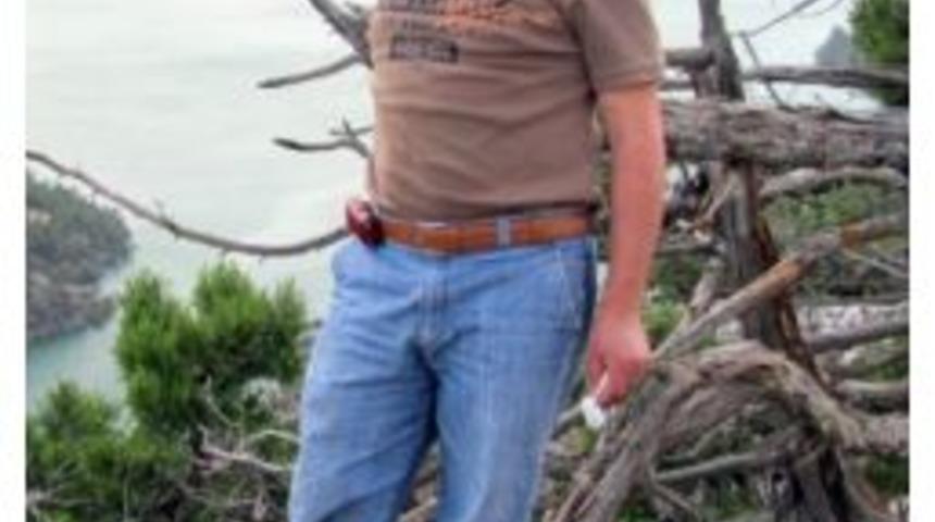 Okul M&uuml;d&uuml;r&uuml; Kazada &Ouml;ld&uuml;