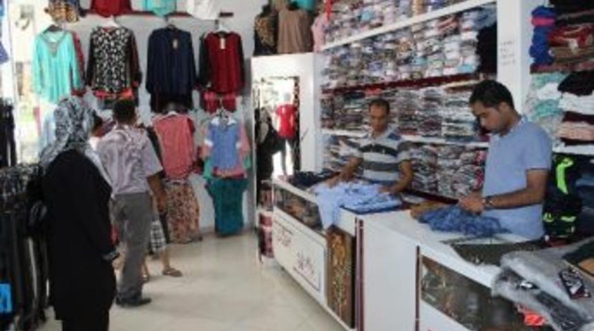 Kilis'te Bayram Alış Verişleri S&uuml;r&uuml;yor