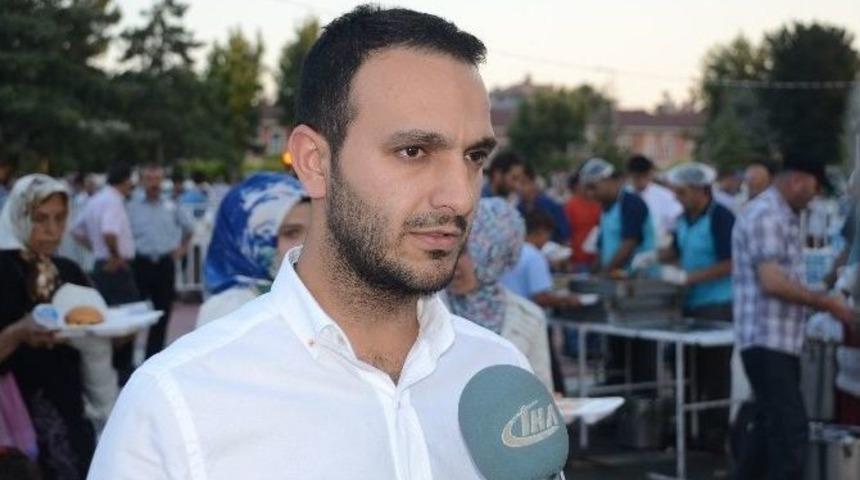 Gen&ccedil; M&uuml;siad, Esenlik'in &Ccedil;adırında İftar Verdi