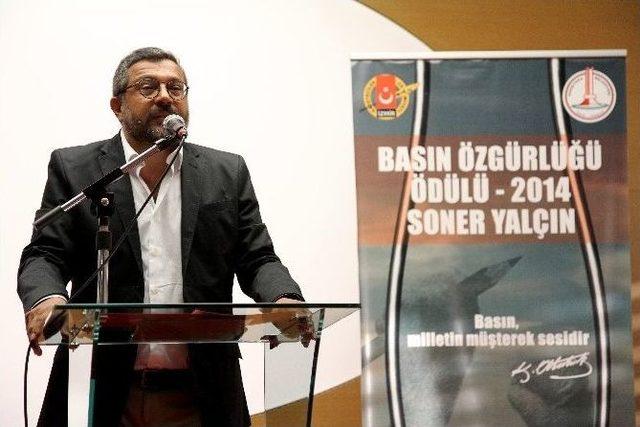 Karşıyaka Belediyesi 2014 Basın Özgürlüğü Ödülü Soner Yalçın’a