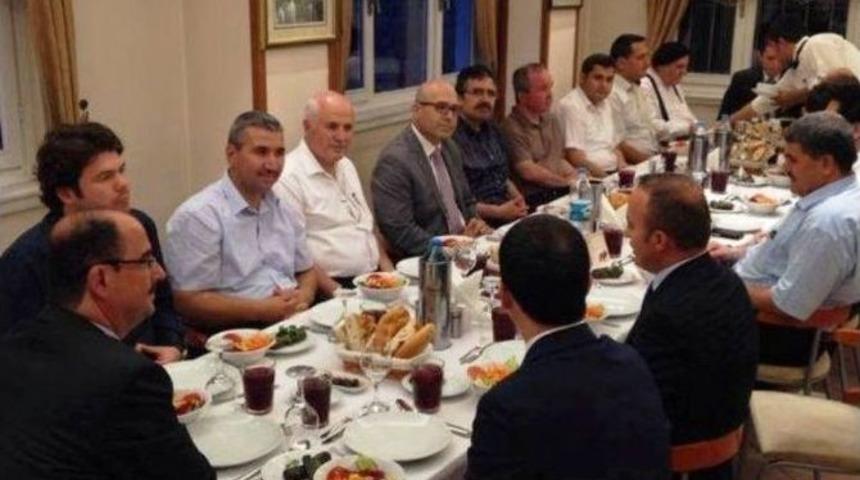 Ankara'da Yaşayan &Ccedil;anakkaleliler İftar Yemeğinde Buluştu