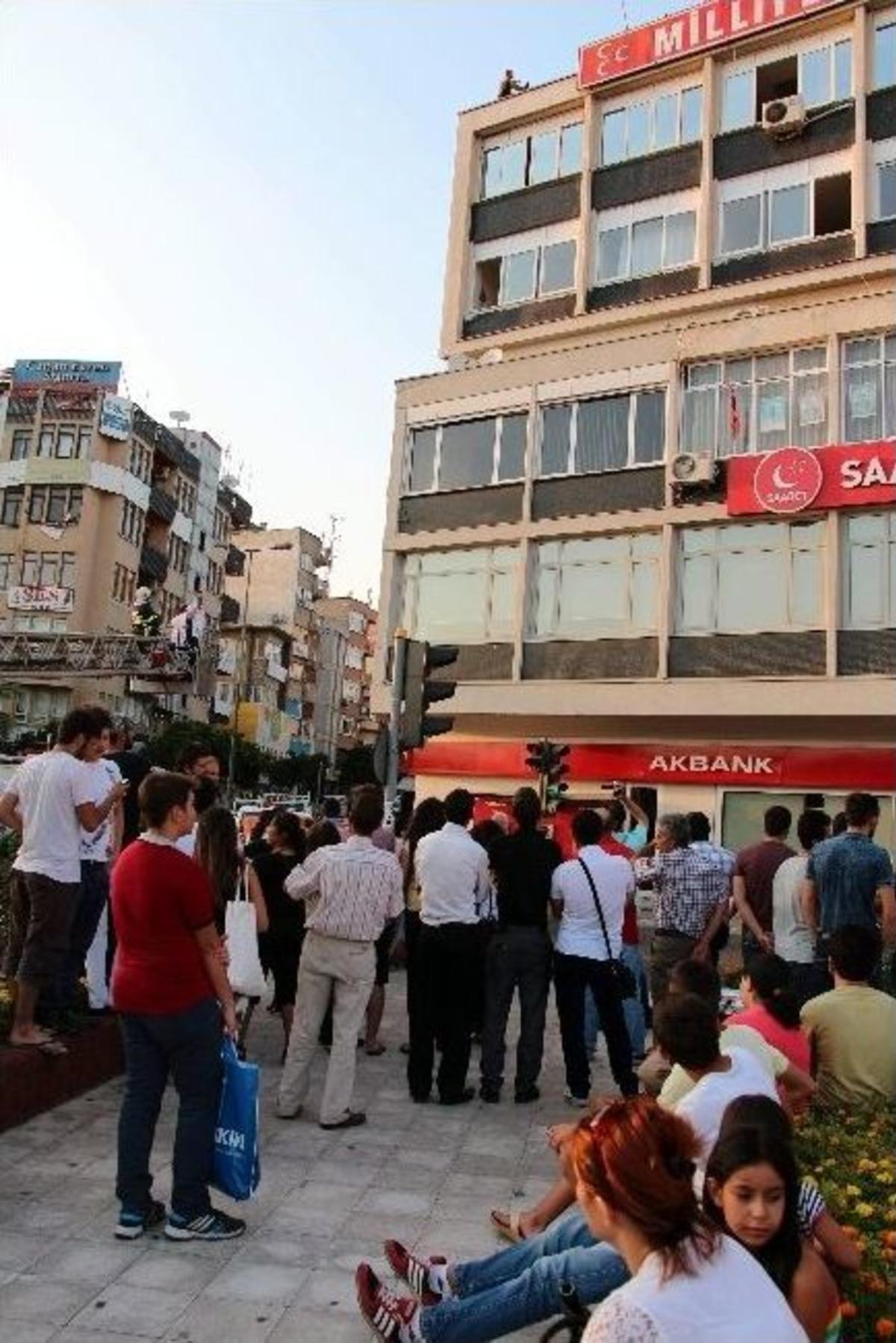 İntihar Girişimini Film Gibi İzlediler