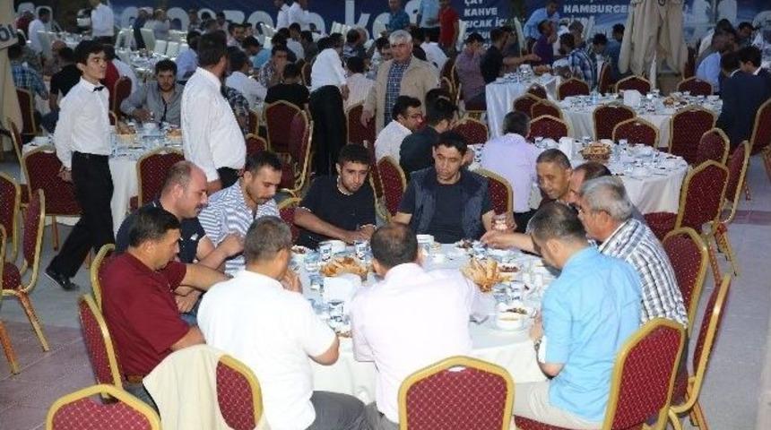 G&ouml;lbaşı Esnafına Duruay&rsquo;dan İftar