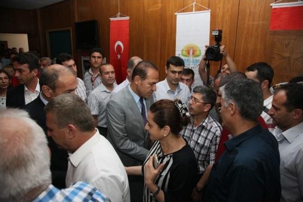 Başkan S&ouml;zl&uuml;, Belediye Personeliyle Bayramlaştı