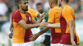 Aslan fişi erken çekti!