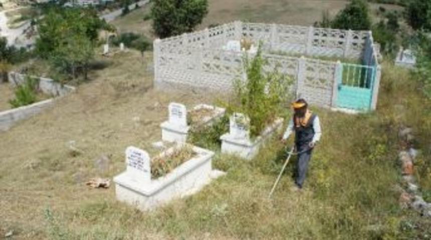 Mezarlıklara Bayram Bakımı