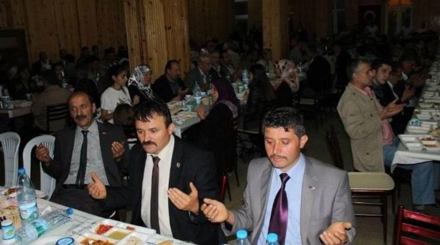 Mhp Azdavay İl&ccedil;e Teşkilatı İftar Verdi
