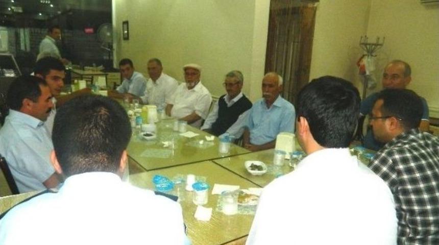 Selendi'de, Şehit Yakınlarına Ve Gazilere İftar Yemeği