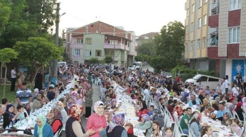 Gebze G&uuml;zeller&rsquo;de Kardeşlik Sofrası Kuruldu