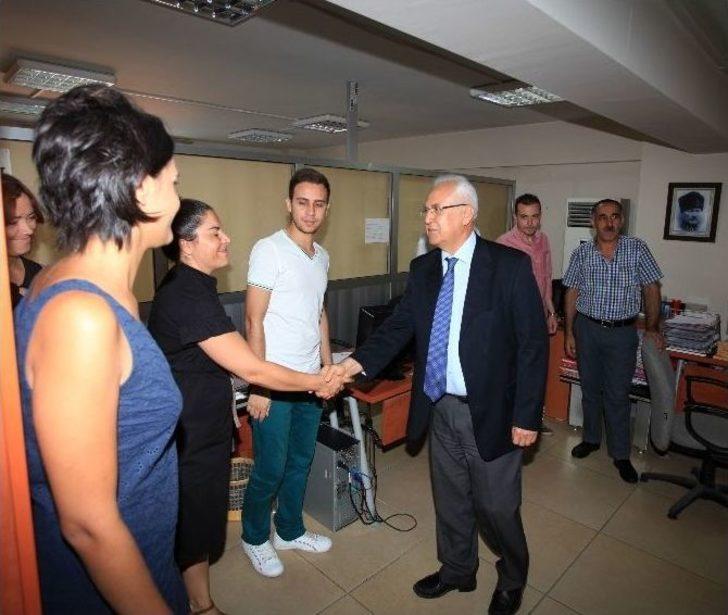 Başkan Selvitopu Karabağlar'da İlk Bayramını Kutladı G2