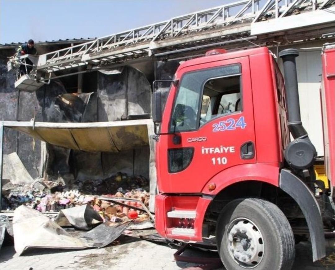 Van&rsquo;da İş Yeri Yangını