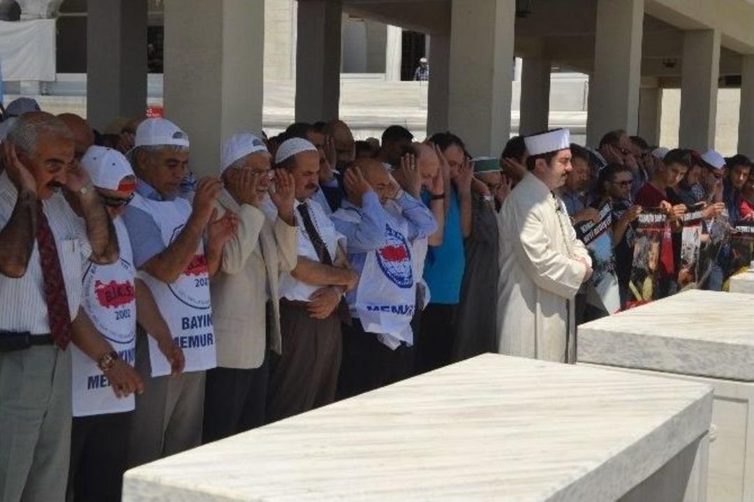 Memur-sen Gazze İ&ccedil;in Y&uuml;r&uuml;d&uuml;