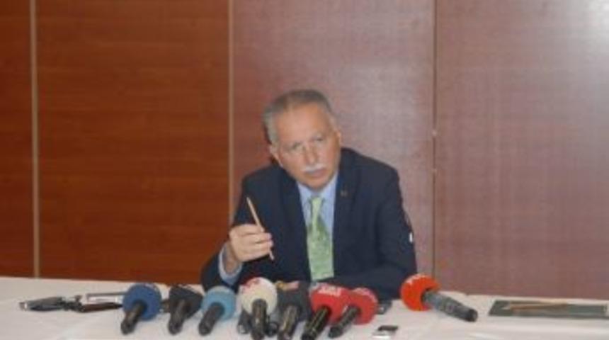 İhsanoğlu Protestolara Cevap Verdi