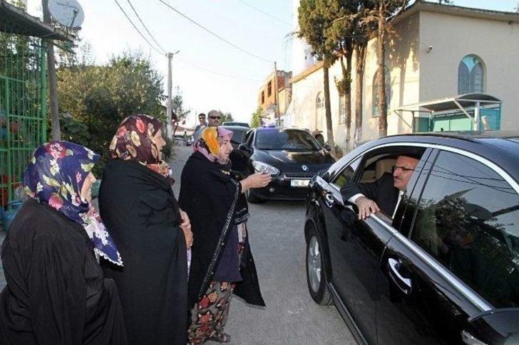Vali Karaloğlu, Mevsimlik İşçilerle Birlikte Oruç Açtı G1