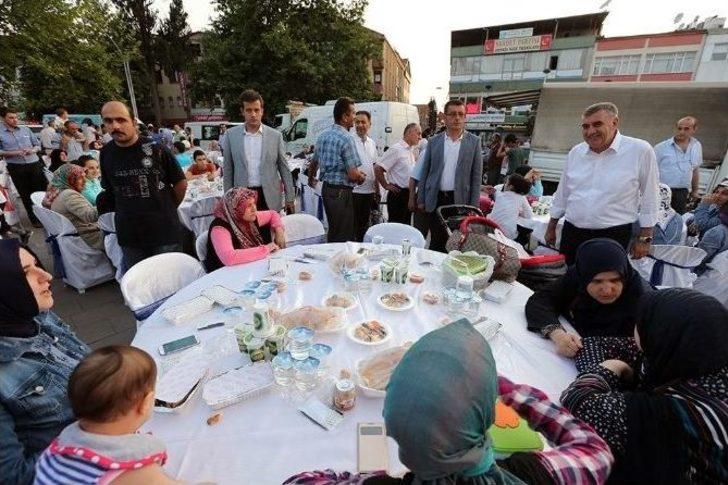 Kardeşlik Sofraları Akyazı’da Kuruldu G4