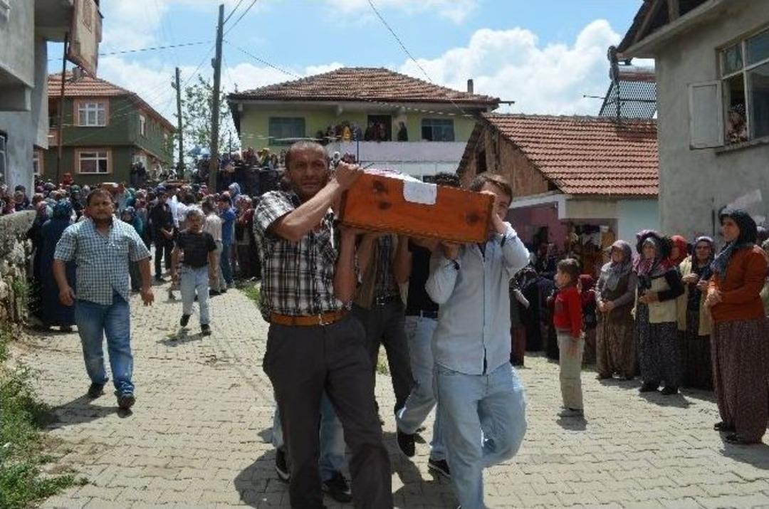 Yığılca İş&ccedil;ilerine Ağlıyor