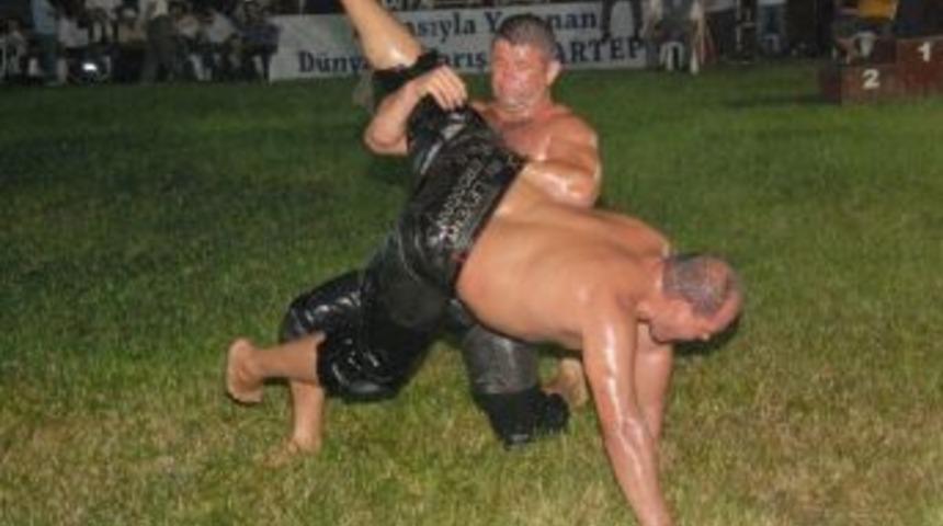 Pehlivanlar Kartepe'de Buluşuyor