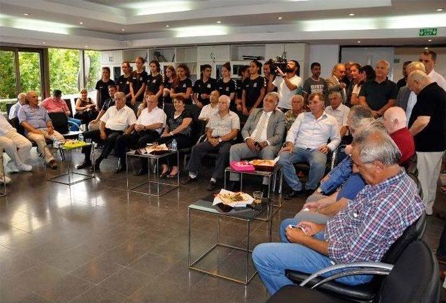 Beşiktaş'ta Bayramlaşma Töreni Yapıldı