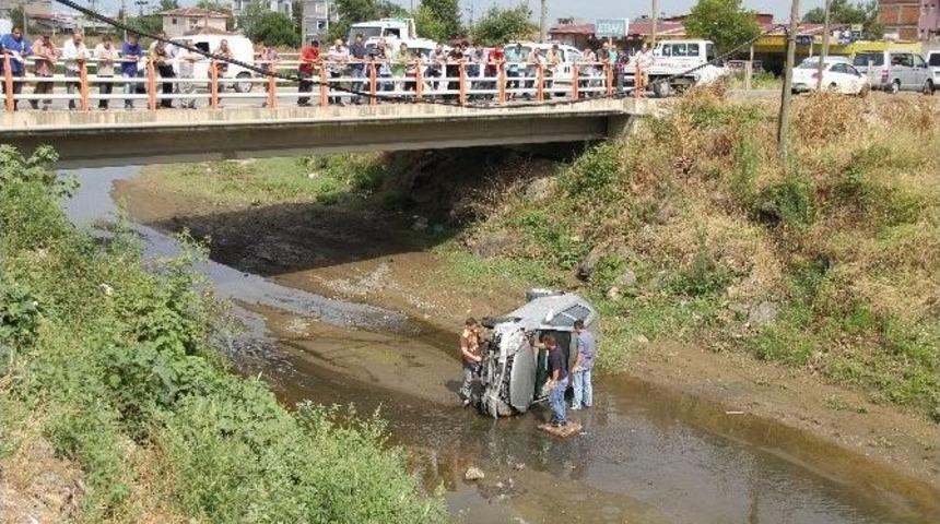 Otomobil K&ouml;pr&uuml;den U&ccedil;tu: 1 Yaralı