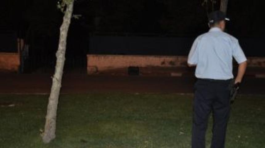 Afyonkarahisar&rsquo;da Polisi Alarma Ge&ccedil;iren Ş&uuml;pheli Valiz