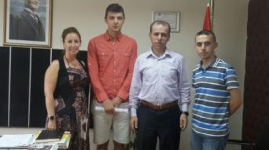 Bursa Valiliği Tanıtma Birliği Gen&ccedil;ler İle Bursa&rsquo;yı D&uuml;nyaya A&ccedil;ıyor