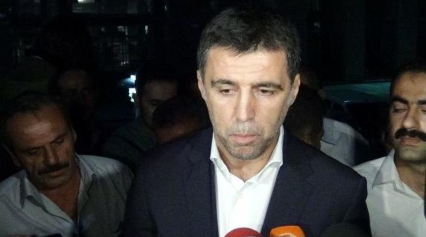 G&ouml;zaltına Alınan Polislere Destek Veren Hakan Ş&uuml;k&uuml;r'e Tepki