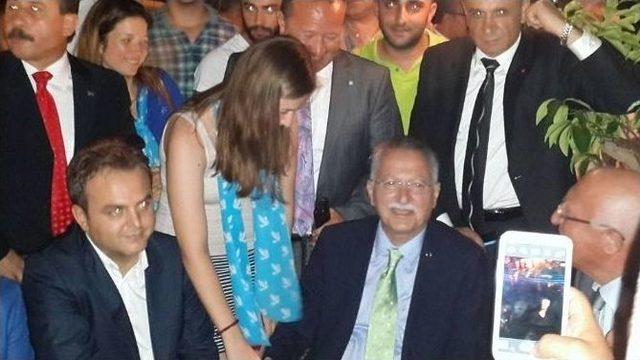 Ekmeleddin İhsanoğlu Antalya’da Meşalelerle Karşılandı