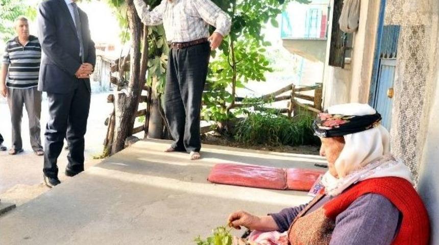 Uşak Valiliği Ramazan Ayında 968 Kişiye Maddi Yardımda Bulundu