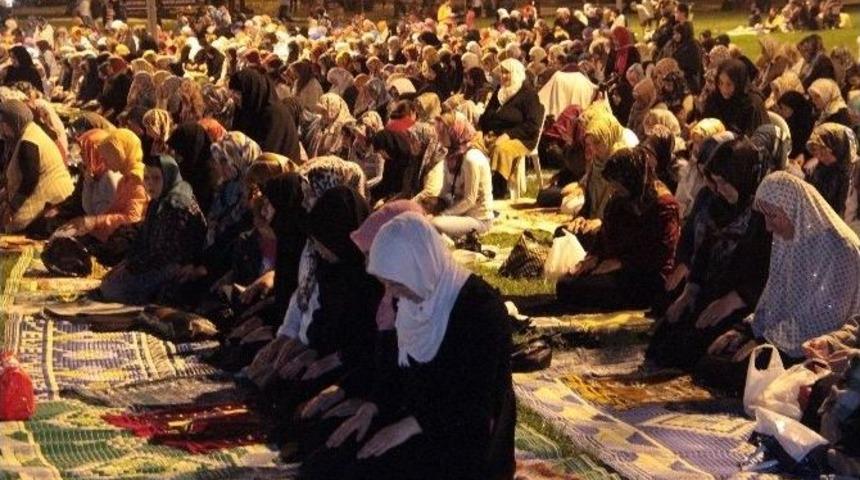 Beykozlular Ellerini Semaya Gazze İ&ccedil;in A&ccedil;tı