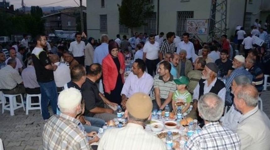 Meram&rsquo;da Son İftar Sofrası Sağlık Mahallesi&rsquo;nde Kuruldu