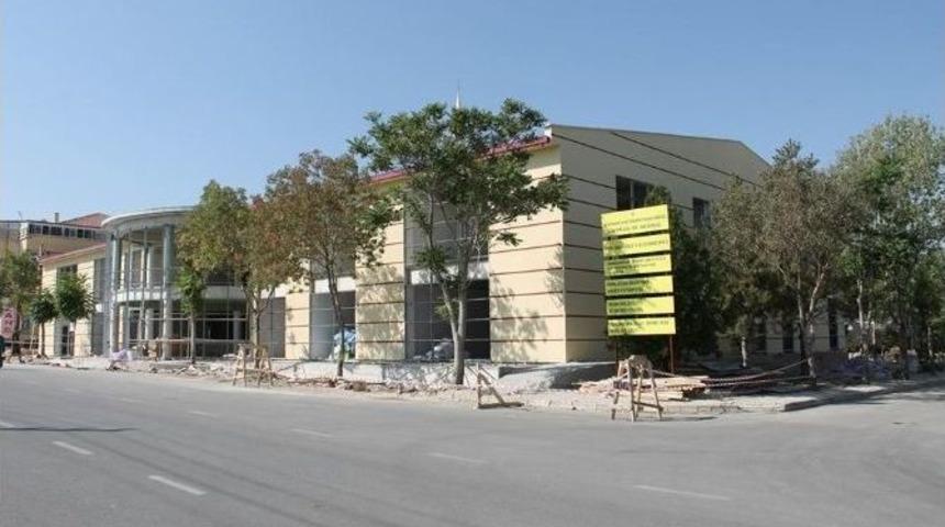 Karaman&rsquo;da Gen&ccedil;lik Merkezi Y&uuml;kselmeye Devam Ediyor