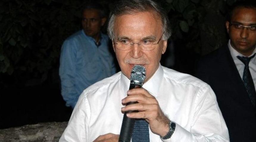 Ak Parti Genel Başkan Yardımcısı Mehmet Ali Şahin: