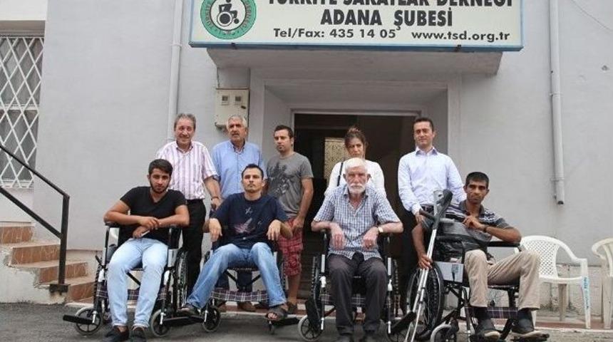 Hayırsever, Bayram Arifesi 10 Engelliyi Sevindirdi