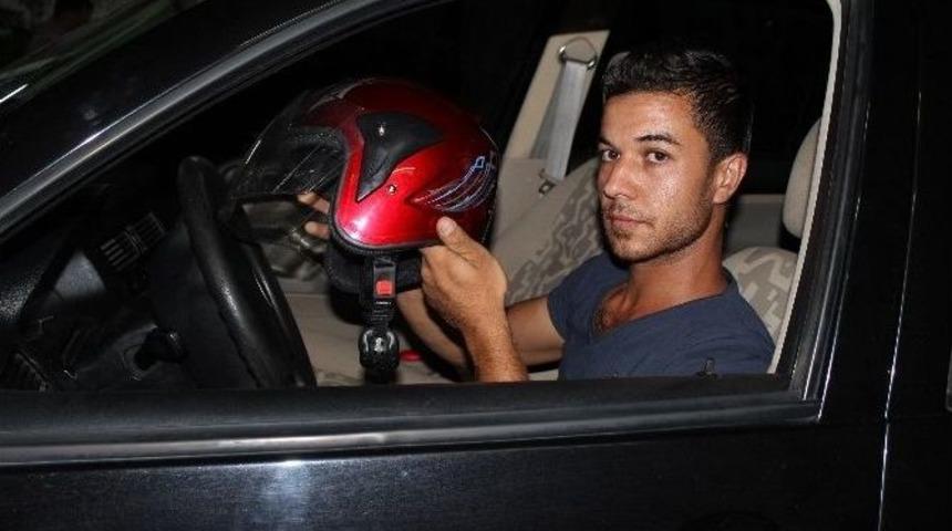 Otomobil S&uuml;r&uuml;c&uuml;s&uuml;ne Kasksızlık Cezası