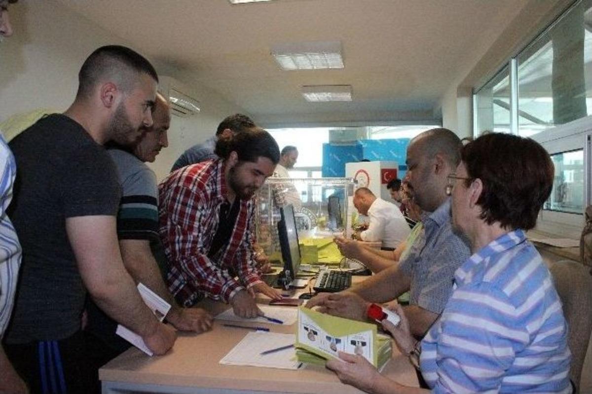 Kapıkule Sınır Kapısı&rsquo;nda Oy Verme İşlemi Başladı