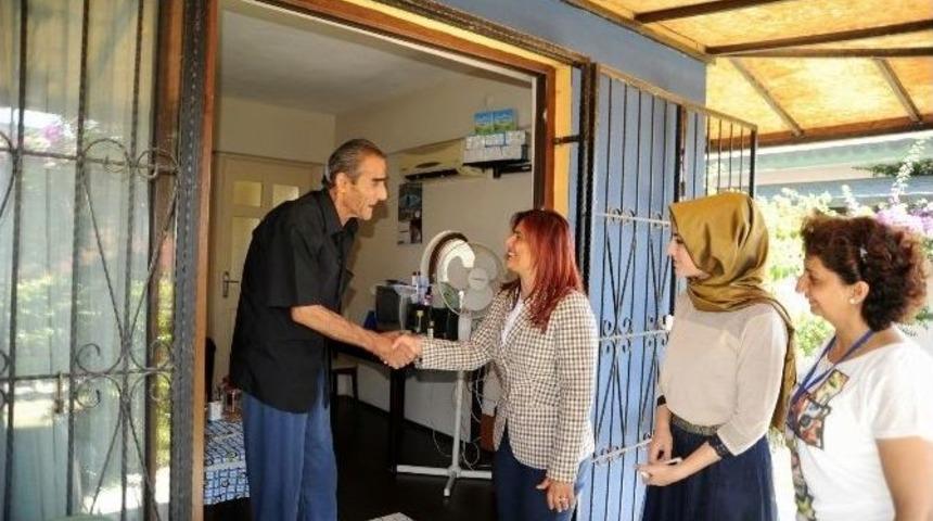 Başkan &Ccedil;er&ccedil;ioğlu&rsquo;ndan Yaşlılara Bayram Ziyareti