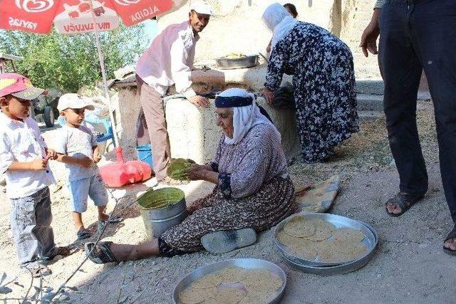 Samsat ta Bayram Lezzetinin Adı: &ldquo;taplama&rdquo; 1