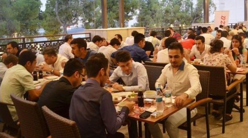 Şanlıurfa Piaazza İş Ortaklarıyla İftarda Buluştu