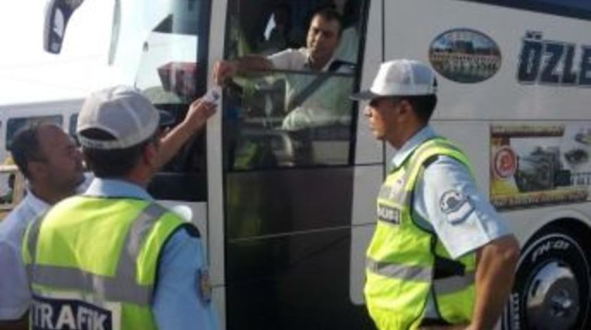 Trafik Polislerinden Bayram Denetimleri