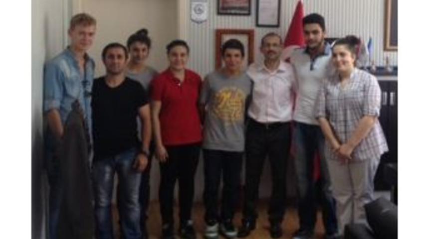 Milli Judocular İl M&uuml;d&uuml;r&uuml;n&uuml; Ziyaret Etti