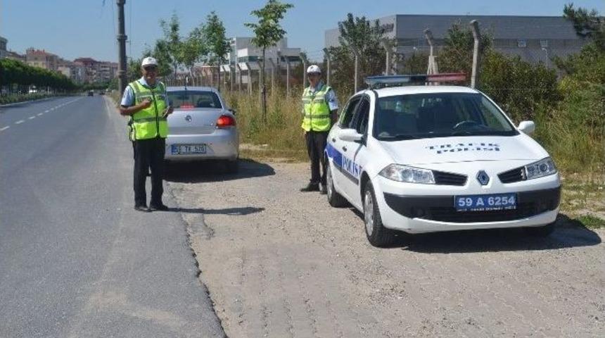 &Ccedil;erkezk&ouml;y'de Caddelerde Bayram Uygulamaları Devam Ediyor