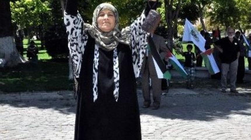 Gaziantep&rsquo;teki Suriyeliler İsrail&rsquo;i Protesto Etti