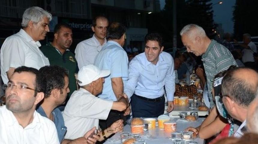 Ak Parti Seyhan İl&ccedil;e Teşkilatından Son İftar