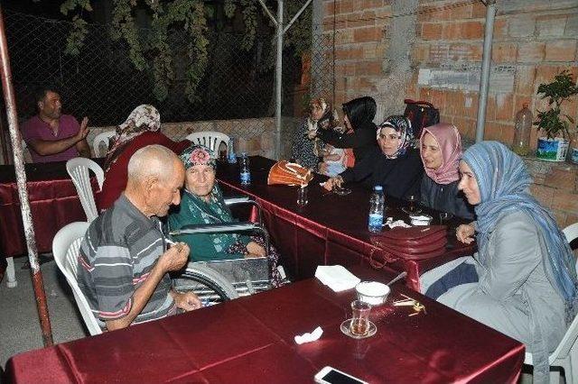 Vali, Belediye Başkanı Ve Vekil Eşleri Vatandaşa Misafir Oldu 1