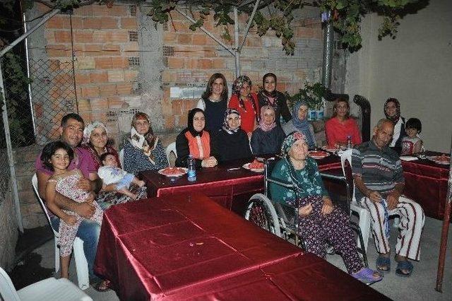 Vali, Belediye Başkanı Ve Vekil Eşleri Vatandaşa Misafir Oldu 2