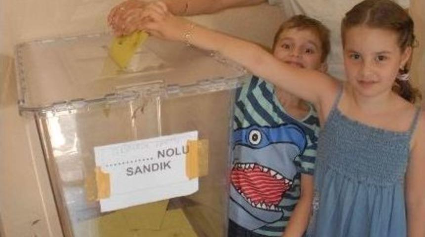 Gurbetçiler Sandık Başında